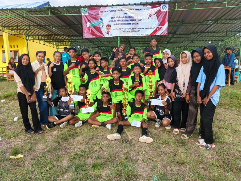 prestasi siswa SMPN Longos