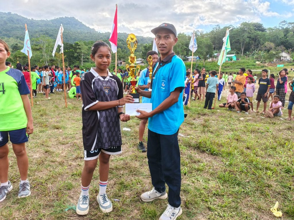 prestasi siswa SMPN Longos